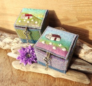 değerli eşyalarınızı yapmış olduğunuz küçük kutularda saklayabilirsiniz